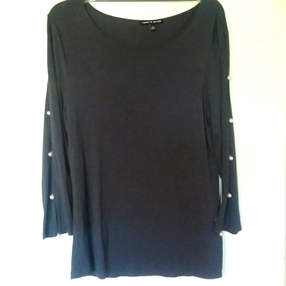 CABLE & GAUGE top in XL.